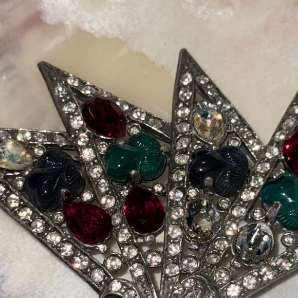 Vintage Silver Brooch with Red and Green Accents - Picture 8 of 8